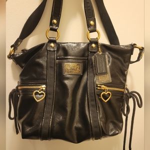 Retro Coach Daisy Poppy Pocket Tote.